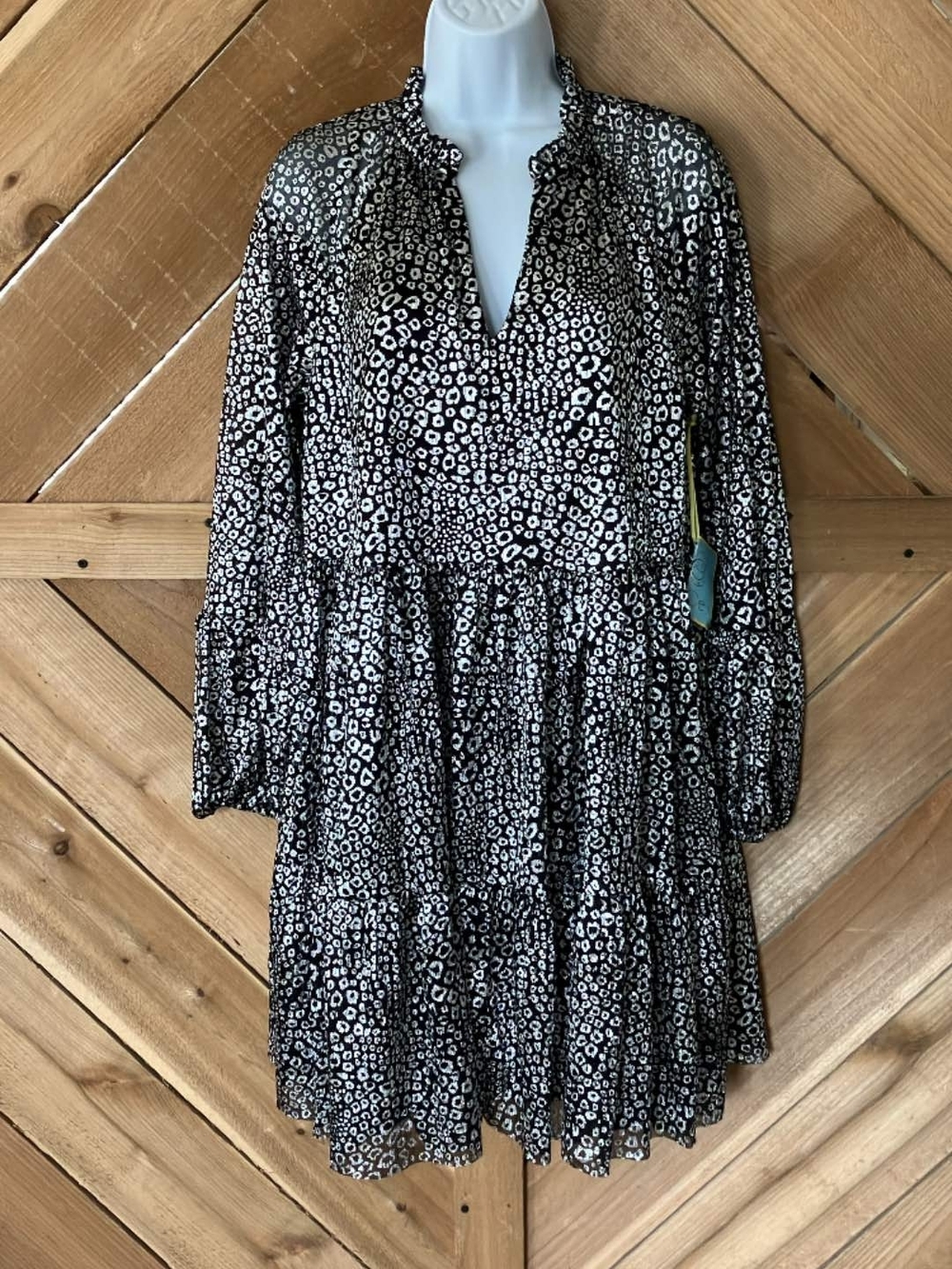 CeCe Black and Silver Printed Long-Sleeve Tiered Dress